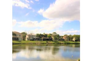 126 Heatherwood Dr, Royal Palm Beach, FL 33411, Sold 04/02/21