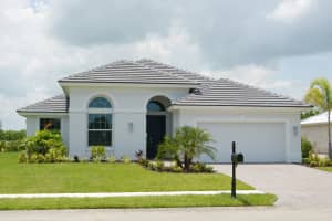 1035 Camelot Way, Vero Beach, FL 32966, Sold 08/31/20