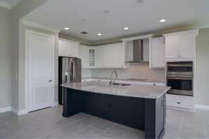 1035 Camelot Way, Vero Beach, FL 32966, Sold 08/31/20