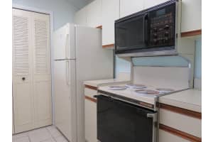 36 Plantation Dr, Vero Beach, FL 32966, Sold 09/08/20