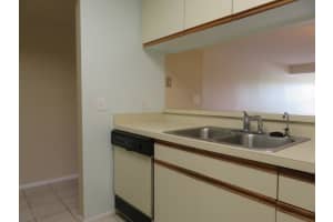 36 Plantation Dr, Vero Beach, FL 32966, Sold 09/08/20