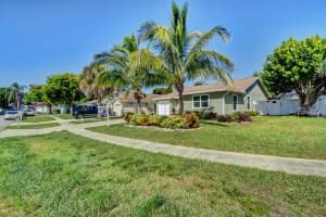 4762 Brook Dr, West Palm Beach, FL 33417, Sold 09/21/20