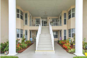 620 E Lake Jasmine Cir, Vero Beach, FL 32962, Sold 10/07/20