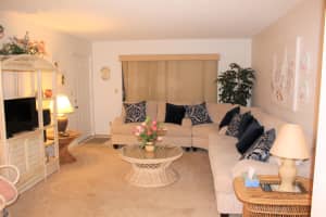 9900 Pineapple Tree Dr, Boynton Beach, FL 33436, Sold 08/26/20