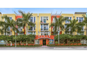 180 NE 4th Ave, Delray Beach, FL 33483, Sold 09/24/20