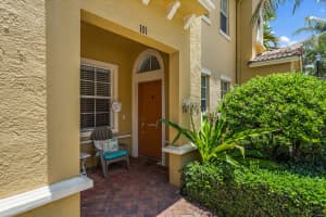 141 Seagrape Dr, Jupiter, FL 33458, Sold 09/30/20