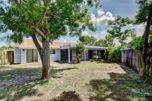 5546 Barnstead Cir, Lake Worth, FL 33463, Sold 08/28/20