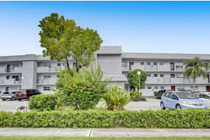 8105 NW 61st St APT A207, Tamarac, FL 33321, Sold 10/29/20