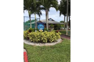 36 N Crossings Cir, Boynton Beach, FL 33435, Sold 08/28/20