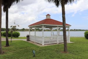 3013 N Oakland Forest Dr, Oakland Park, FL 33309, Sold 12/28/20