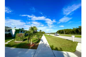 5329 45th St, West Palm Beach, FL 33407, Sold 09/25/20