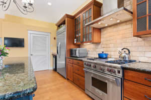 60 SE River Lights Ct, Stuart, FL 34996, Sold 11/19/20