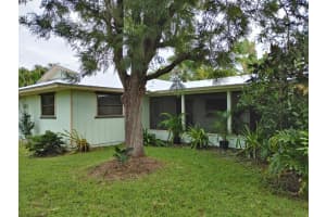 3075 SE Glasgow Dr, Stuart, FL 34997, Sold 12/23/20