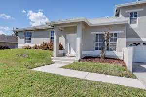16 Pepperwood Ct, Boynton Beach, FL 33426, Sold 04/14/21