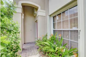 1053 Fairfax Cir W, Boynton Beach, FL 33436, Sold 08/26/20