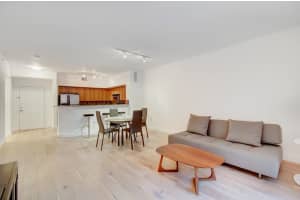 250 NE 3rd Ave, Delray Beach, FL 33444, Sold 11/25/20