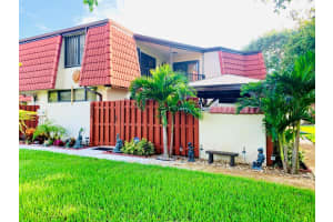 3952 Victoria Dr, West Palm Beach, FL 33406, Sold 09/03/20