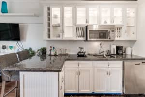 235 Sunrise Ave, Palm Beach, FL 33480, Sold 09/01/20