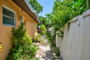 5870 Bermuda Cir E, West Palm Beach, FL 33407, Sold 09/10/20