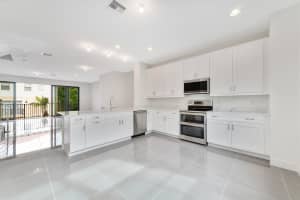 633 Windward Cir, Boynton Beach, FL 33435, Sold 10/23/20