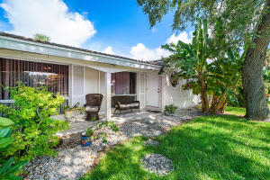 229 SW 7th Ave, Boca Raton, FL 33486, Sold 08/28/20
