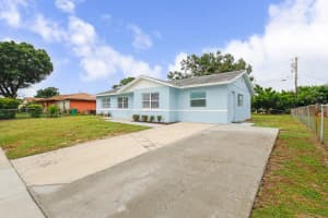 102 Devonshire Dr, Fort Pierce, FL 34946, Sold 09/21/20