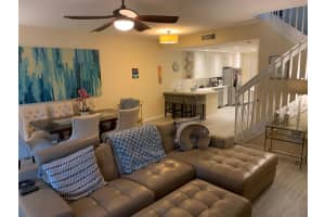 462 Capistrano Dr, Palm Beach Gardens, FL 33410, Sold 09/23/20