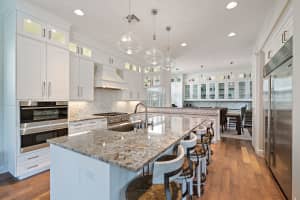 1611 E Hemingway Dr, North Palm Beach, FL 33408, Sold 12/08/20