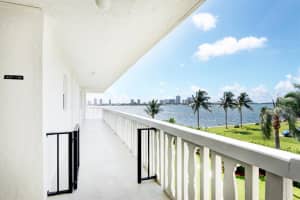 301 Lake Shore Dr, Lake Park, FL 33403, Sold 09/24/20