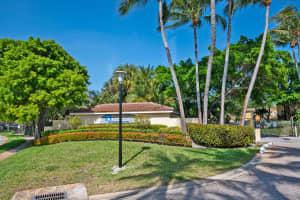 MLS# R10641682, North Palm Beach, Florida 33403