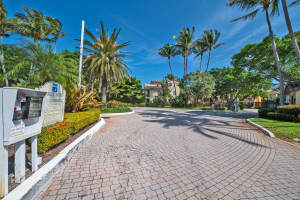 MLS# R10641682, North Palm Beach, Florida 33403