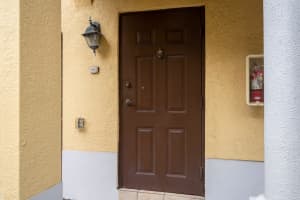 2524 SW 14th Ave, Fort Lauderdale, FL 33315, Sold 12/21/20