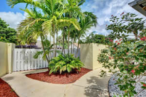 399 SW 29th Ave, Delray Beach, FL 33445, Sold 09/09/20