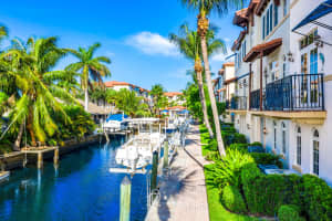 846 Virginia Gardens Dr, Boynton Beach, FL 33435, Sold 10/15/20