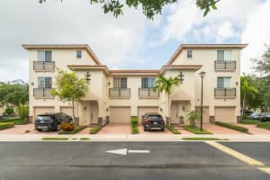 110 Stone Hbr Wy #8b, Delray Beach, FL 33444, Sold 08/28/20