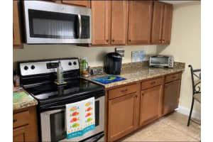 9 S Lakeshore Dr, Hypoluxo, FL 33462, Sold 08/31/20