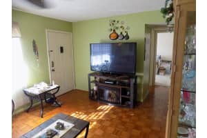 4213 Oak Terrace Dr, Greenacres, FL 33463, Sold 09/14/20