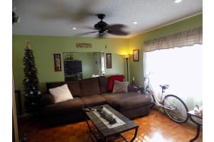 4213 Oak Terrace Dr, Greenacres, FL 33463, Sold 09/14/20