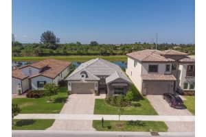8539 Grand Prix Ln, Boynton Beach, FL 33472, Sold 12/01/20