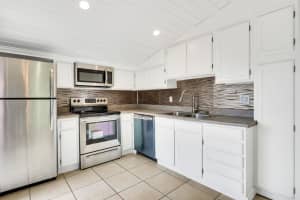 1307 Chippewa St, Jupiter, FL 33458, Sold 10/22/20