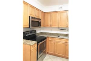 1000 Spanish River Rd #2o, Boca Raton, FL 33432, Sold 11/27/20