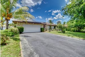 4437 NW 113th Ln, Coral Springs, FL 33065, Sold 09/18/20