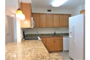 1000 Spanish River Rd #2f, Boca Raton, FL 33432, Sold 11/05/20