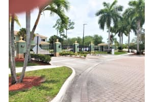 210 Crestwood Cir, Royal Palm Beach, FL 33411, Sold 10/09/20
