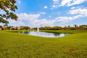 36 N Crossings Cir, Boynton Beach, FL 33435, Sold 09/15/20