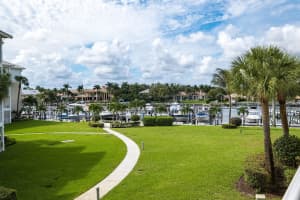 422 Bay Colony Dr N, Juno Beach, FL 33408, Sold 11/20/20