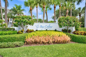 422 Bay Colony Dr N, Juno Beach, FL 33408, Sold 11/20/20
