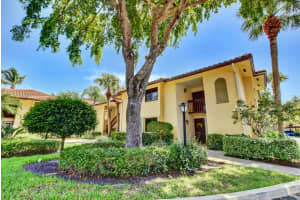 75 Pelican Pointe Dr, Delray Beach, FL 33483, Sold 09/30/20