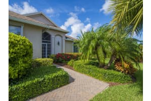 662 Tangelo Cir SW, Vero Beach, FL 32968, Sold 09/21/20