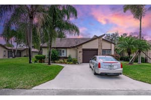 109 Ramblewood Cir, Royal Palm Beach, FL 33411, Sold 10/15/20